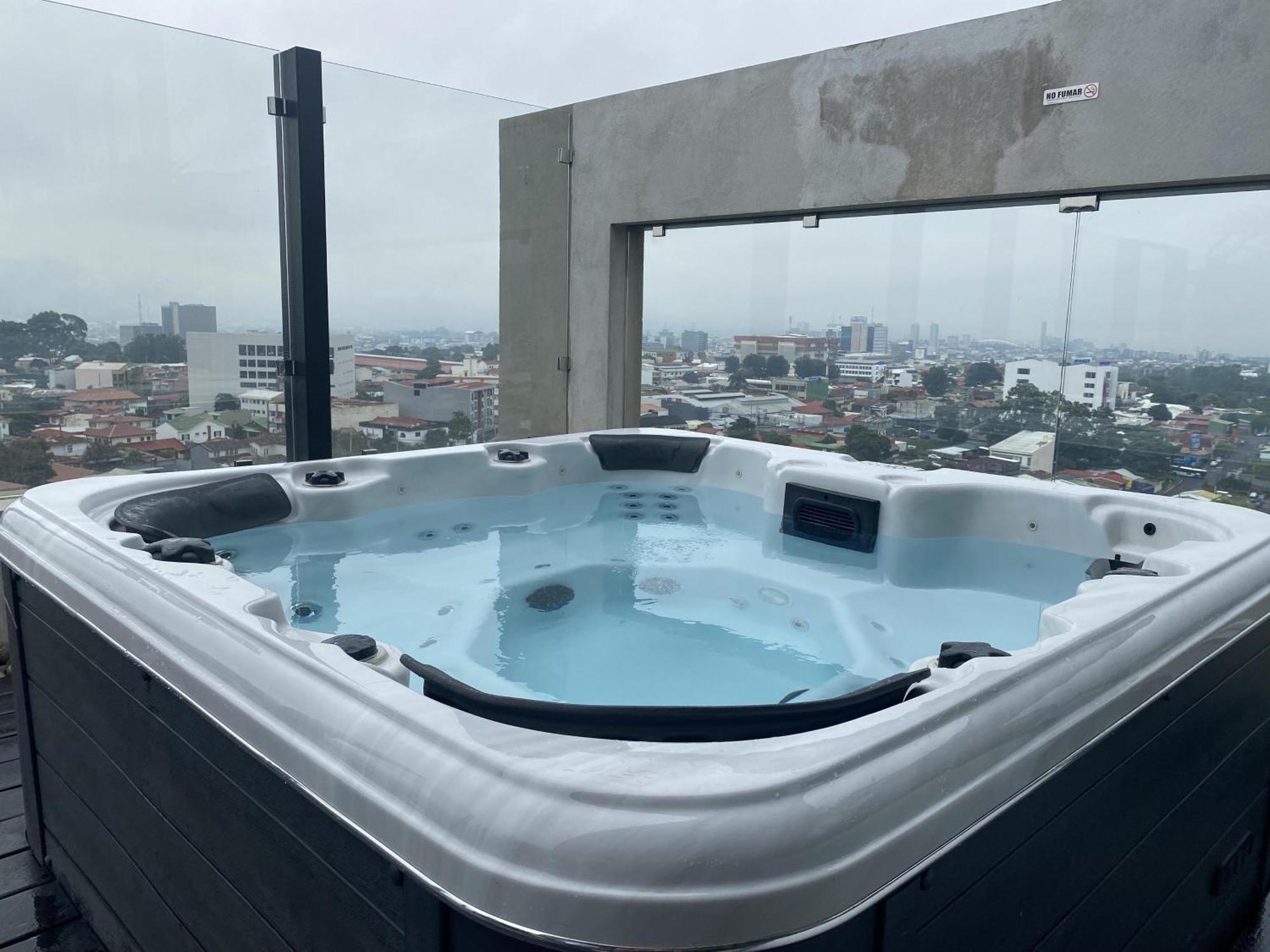 Brand New 1 Bed Loft With Spectacular City View Сан Хосе Екстериор снимка